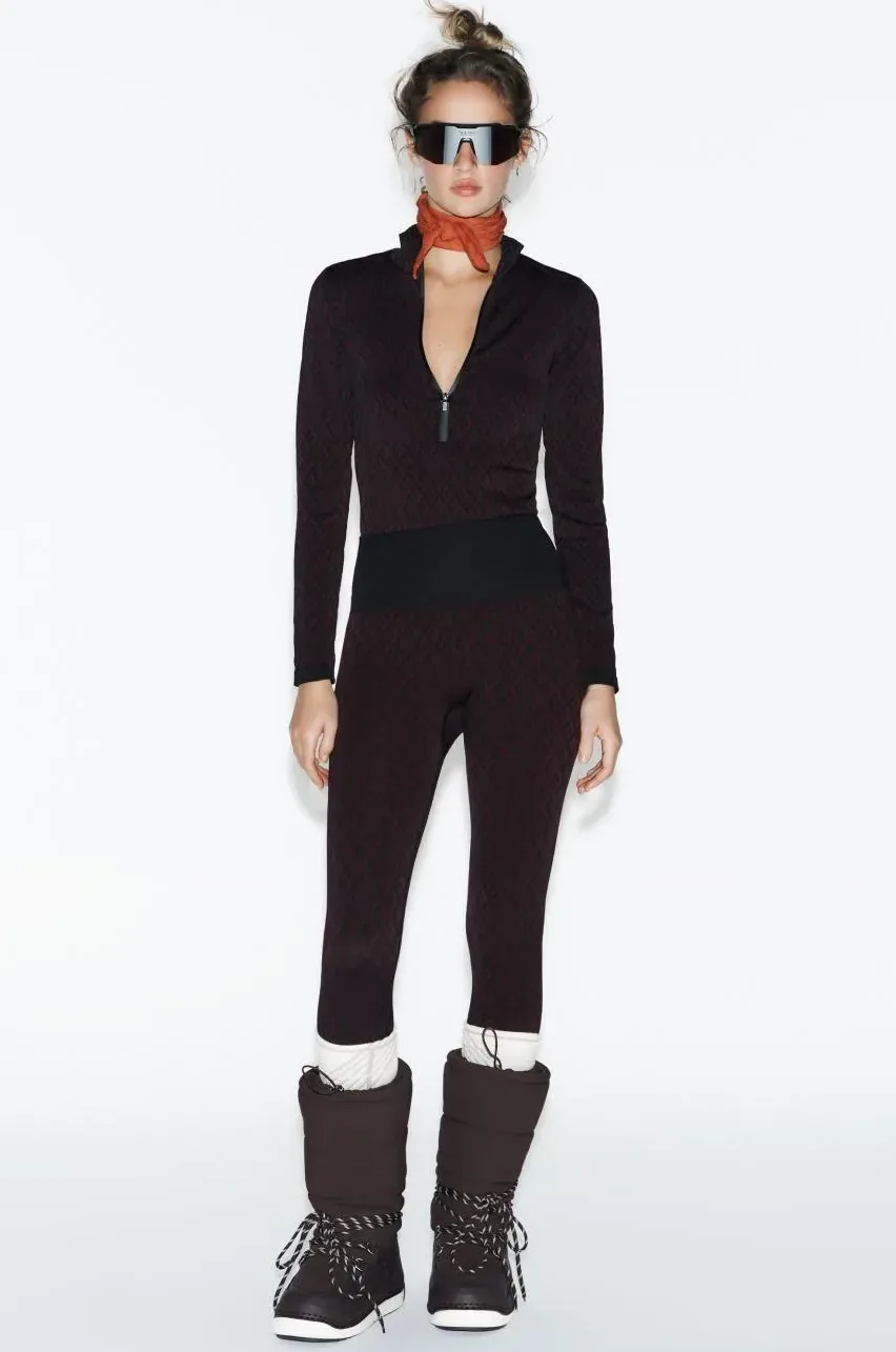 Zara Ski 2025: Smučarska kolekcija, ki združuje high fashion in high altitude