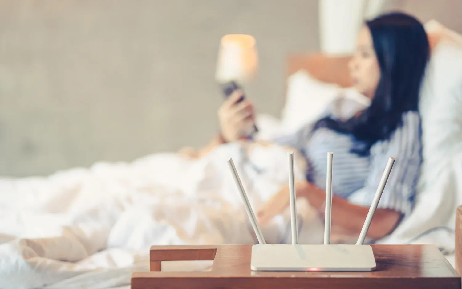 Zato je vaš Wi-Fi slab! Teh 10 predmetov ob routerju uničuje signal