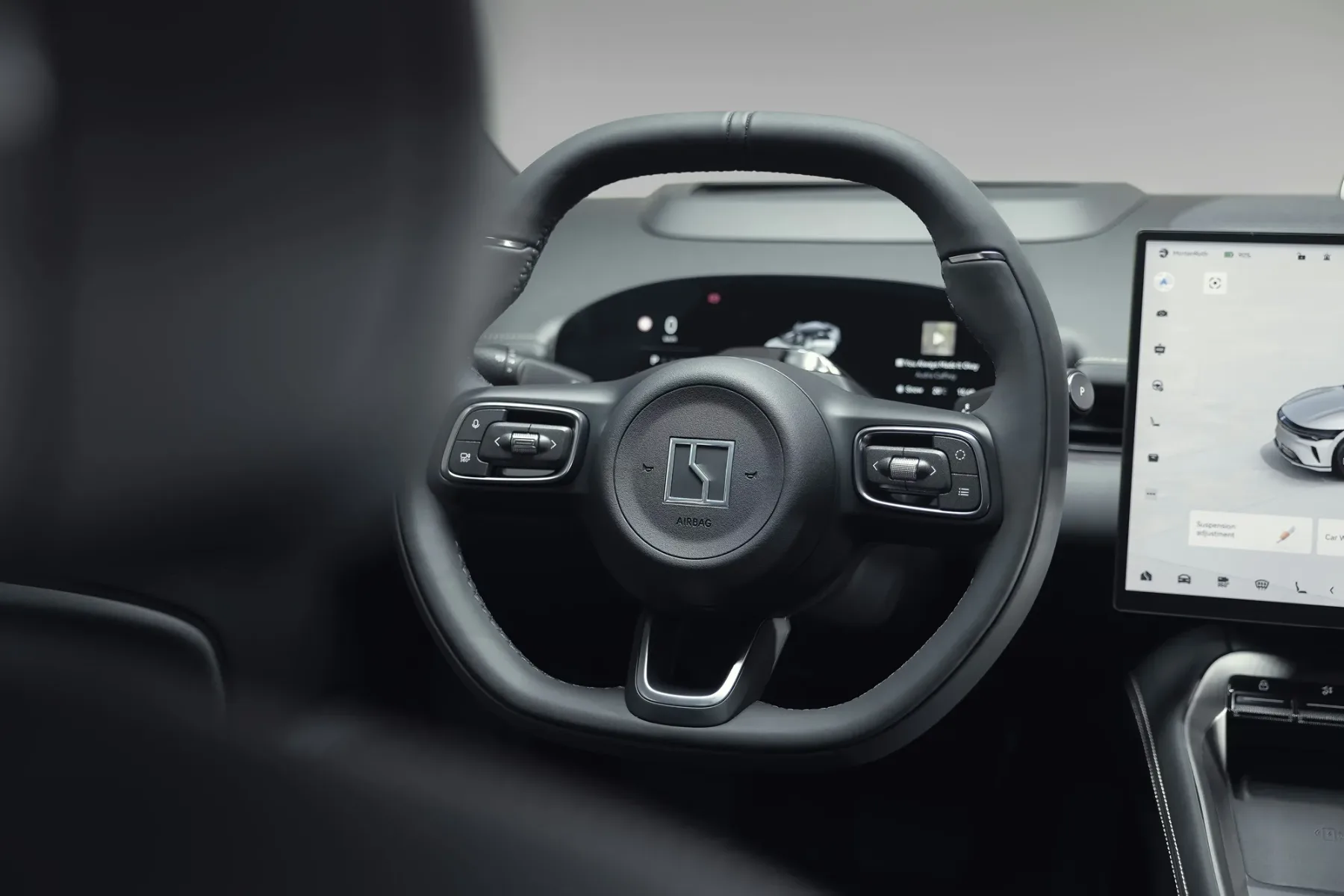 Zeekr 7GT (2026): Avto, ki za ceno dolgčasnega Golfa ponuja pospeške Porscheja in polni hitreje v svojem razredu