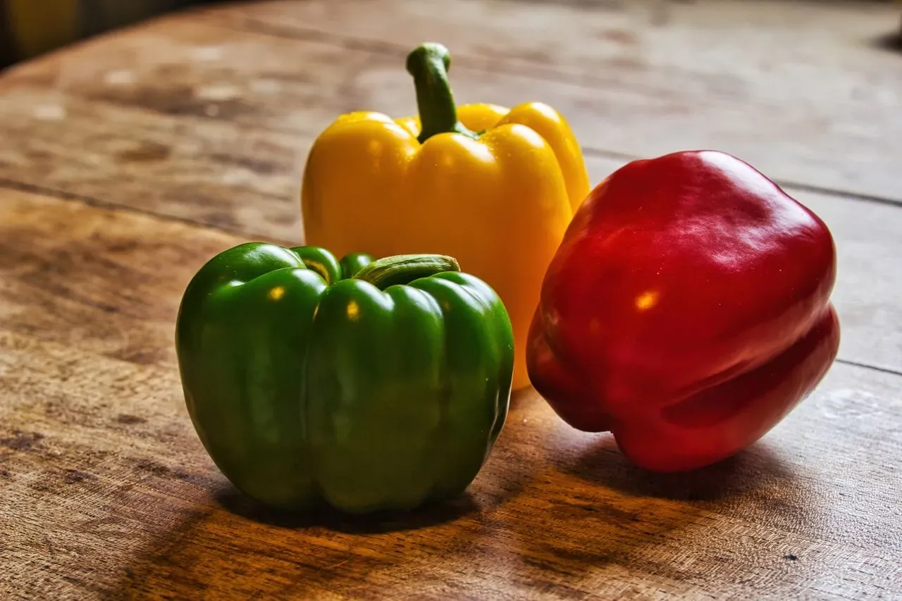 Zelena, rumena ali rdeča paprika? Katera je najbolj zdrava?