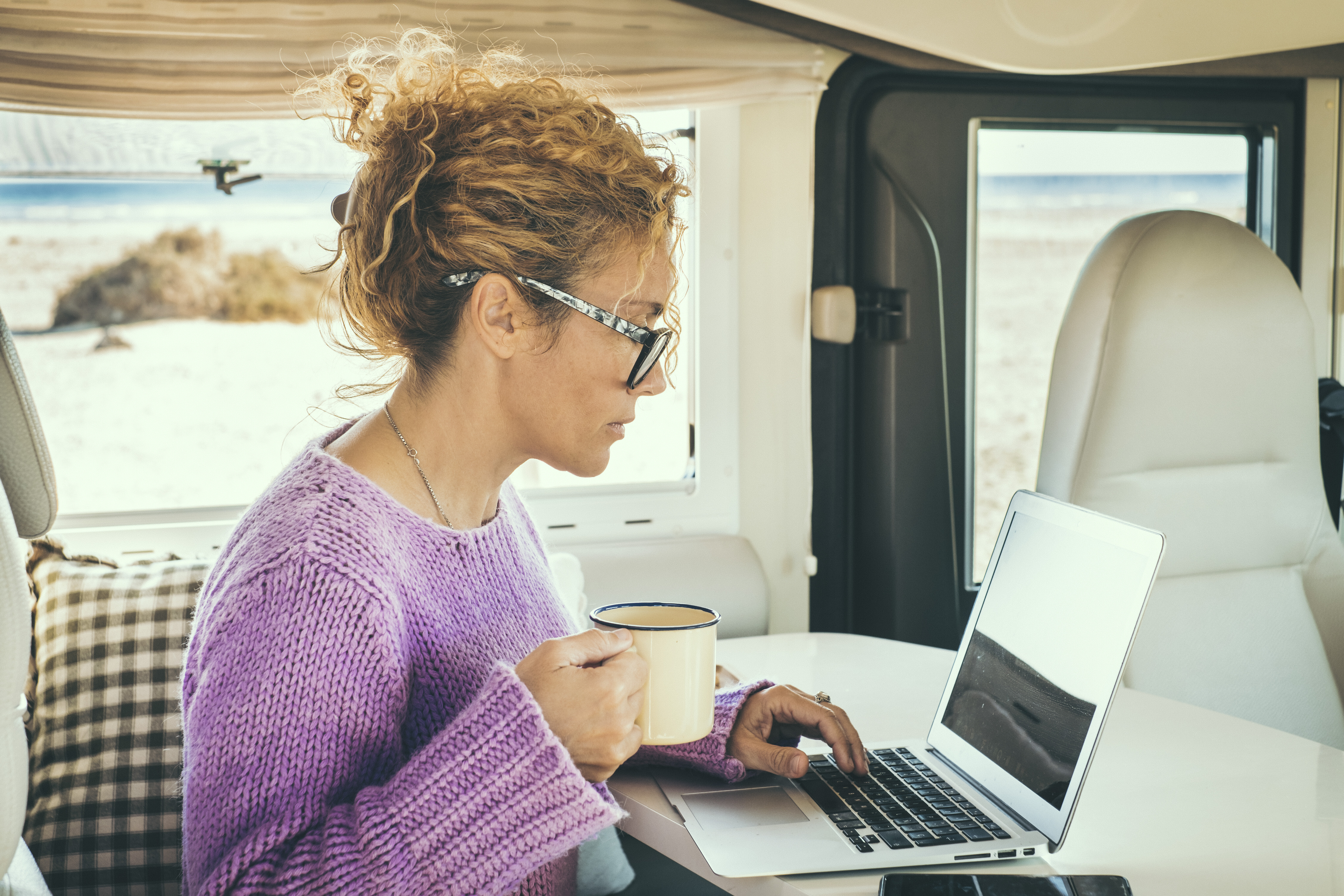 Želite postati digitalni nomad? S temi poklici je to mogoče…