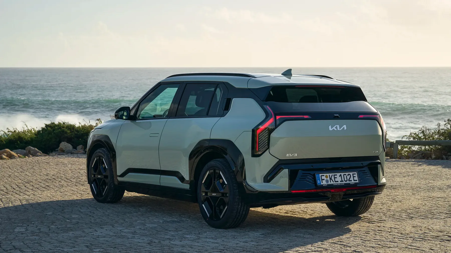 Ženski seznam avtomobilov 2025: 10 šik avtomobilov 2025 za ženske s slogom – Renault 5, Alfa Romeo Junior, Mini Cooper in družba
