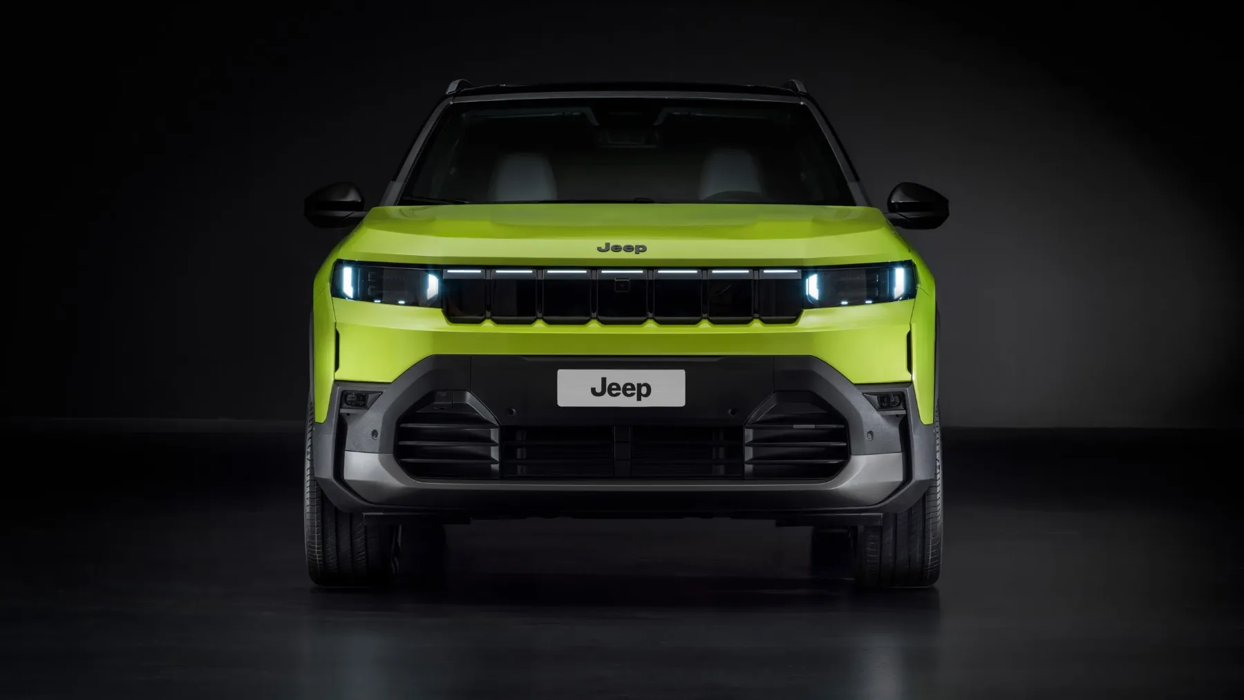 Znane so cene za novi Jeep Compass 2026: električni že od xx.xxx €, hibrid od xx.xxx €