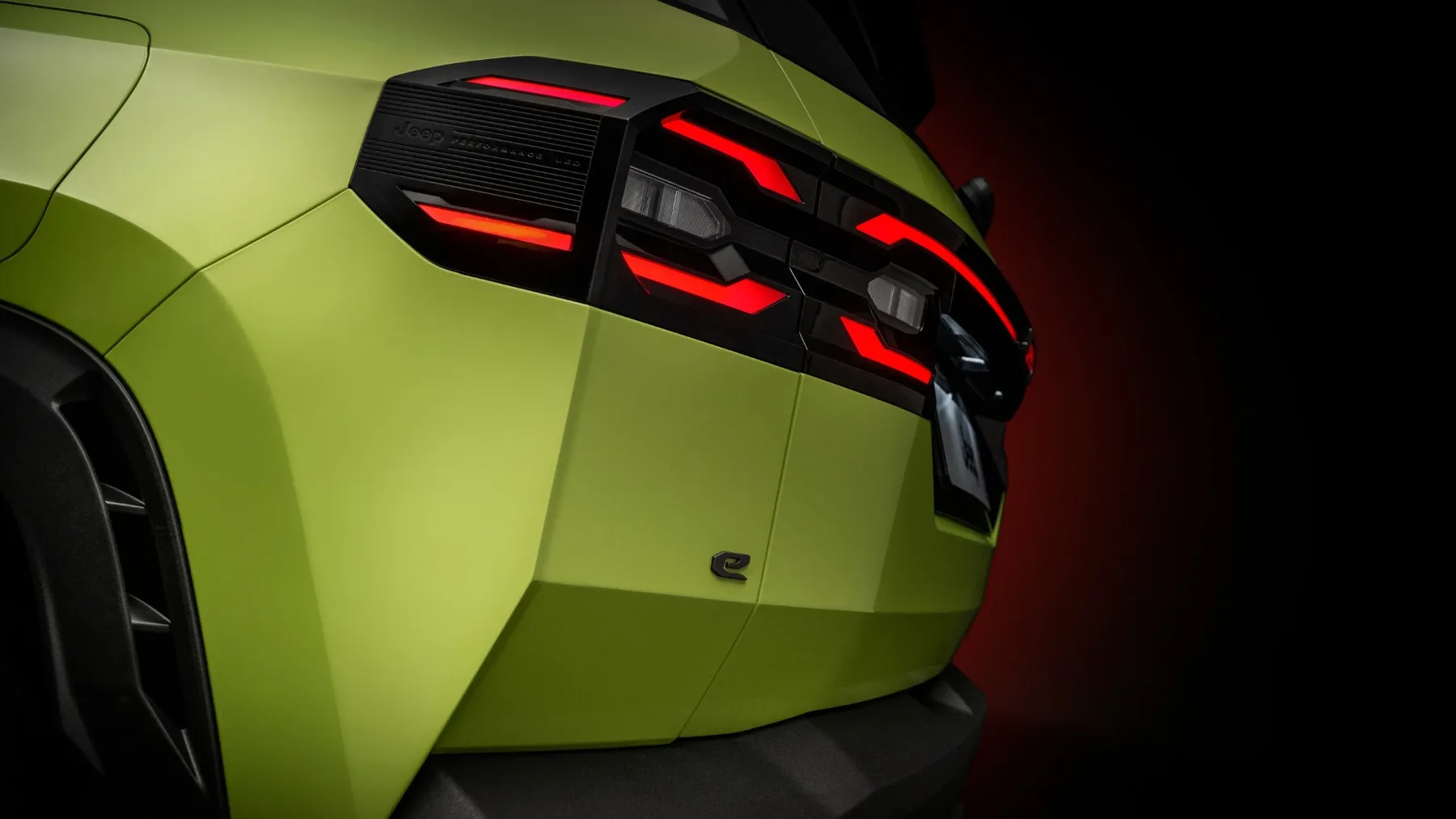 Znane so cene za novi Jeep Compass 2026: električni že od xx.xxx €, hibrid od xx.xxx €
