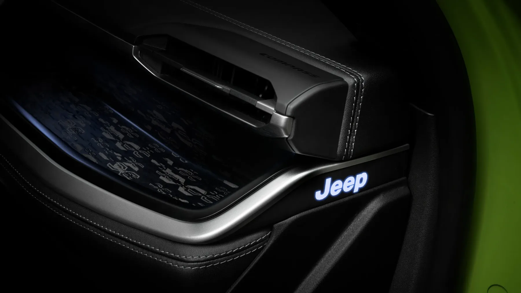 Znane so cene za novi Jeep Compass 2026: električni že od xx.xxx €, hibrid od xx.xxx €