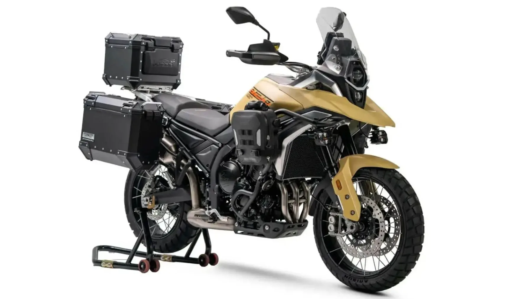 ZX Moto 820 X: Je to norost ustanovitelja Kove Moto ali inženirska mojstrovina na treh valjih?