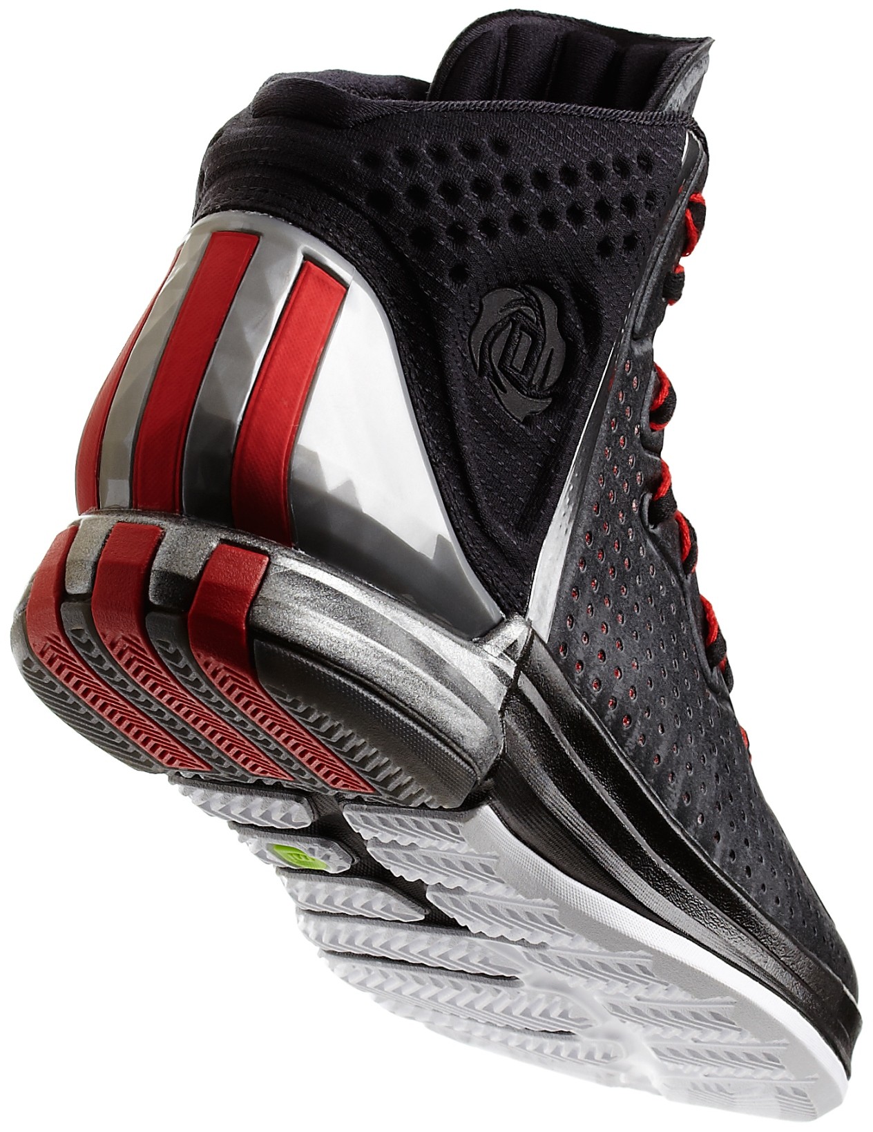 NBA Star Derrick Rose mit neuer Basketballschuhlinie Stadtmagazin