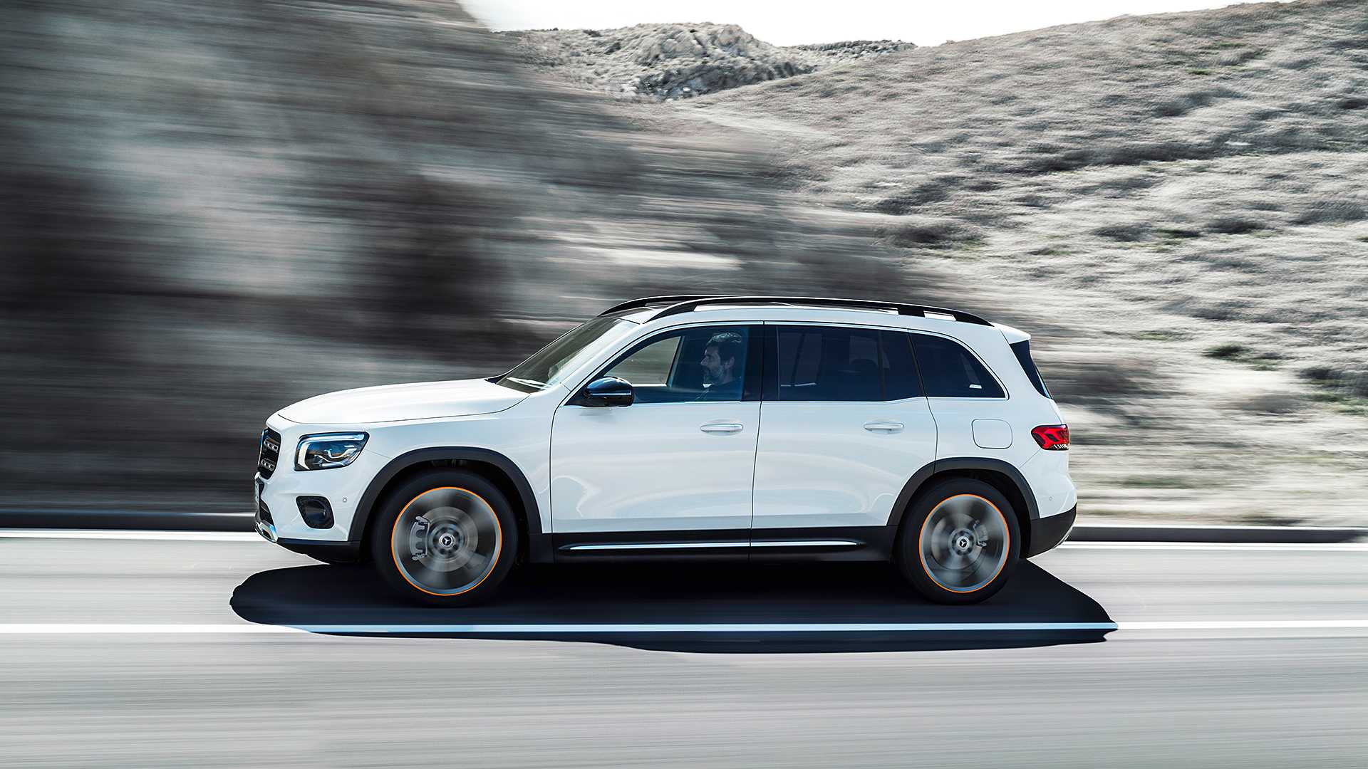 Mercedes-Benz GLB: neuer Stern am kompakten SUV-Himmel: Für Freunde,  Familie & viele(s): Der neue Mercedes-Benz GLB ist da - Sternstunde -  Mercedes-Fans - Das Magazin für Mercedes-Benz-Enthusiasten