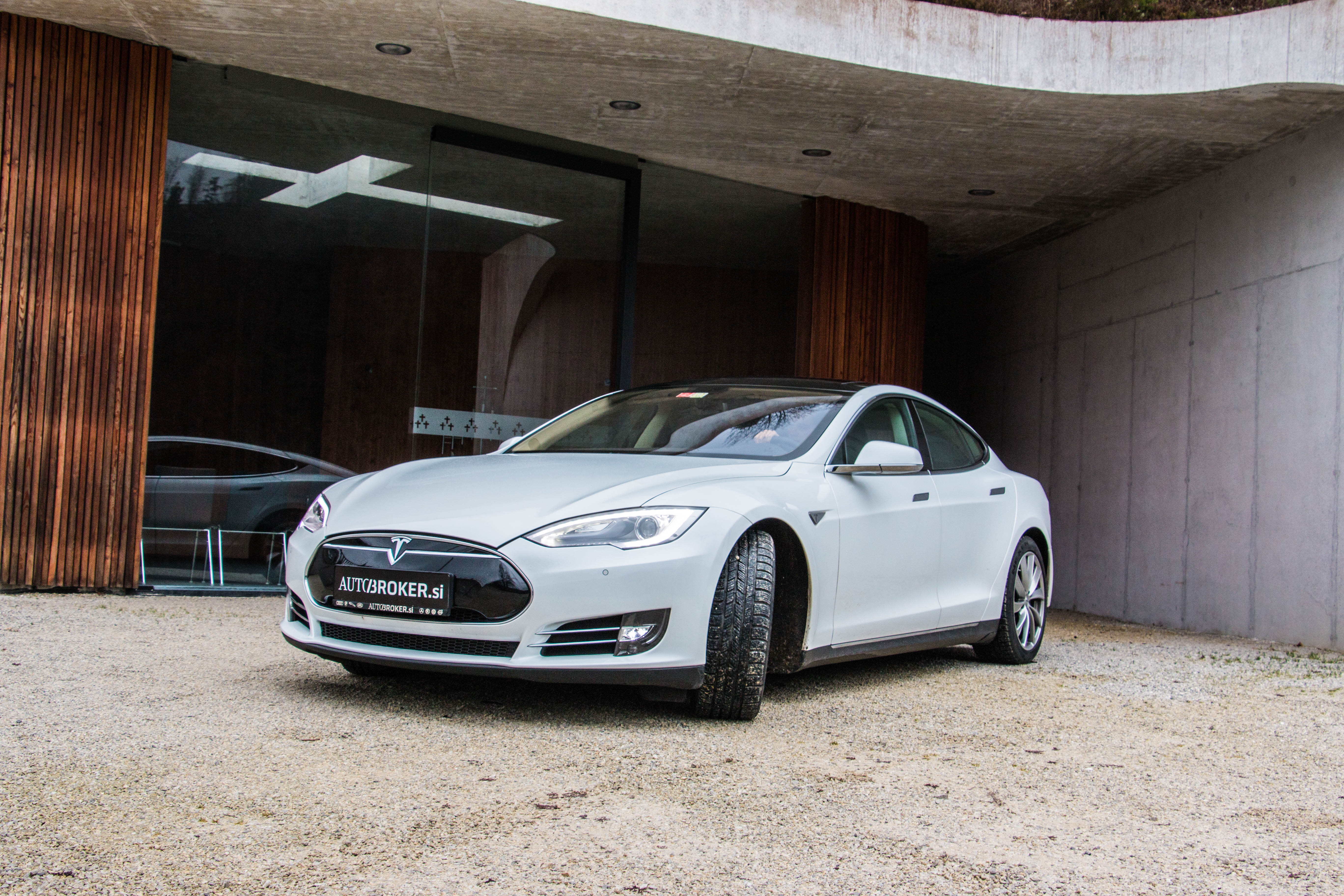 Stadttest: Tesla S / Zukunft = elektrisch #ev #teslas #tesla