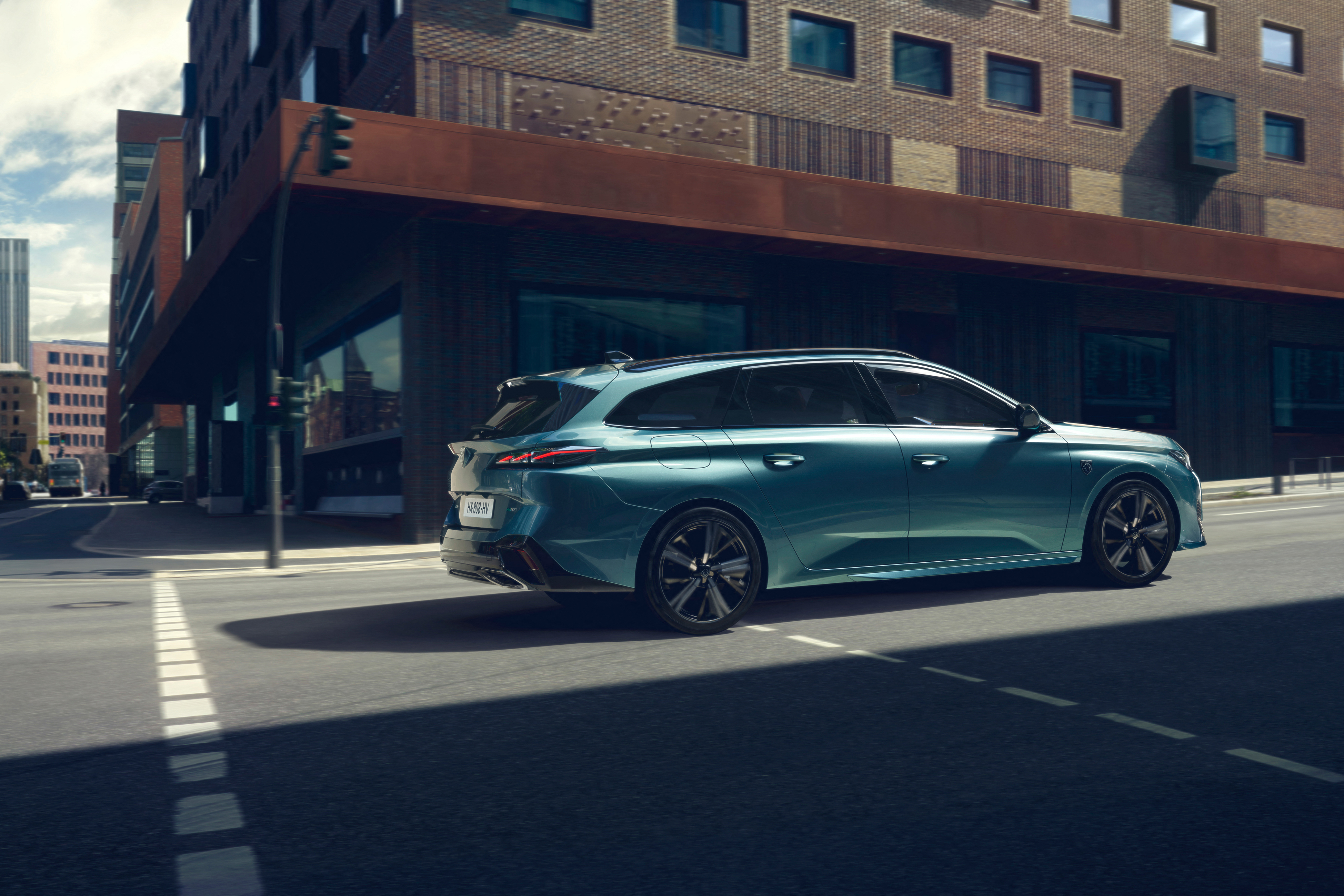 The new PEUGEOT 308, Women's World Car of the Year 2022 in the Urban  Vehicle category, Peugeot