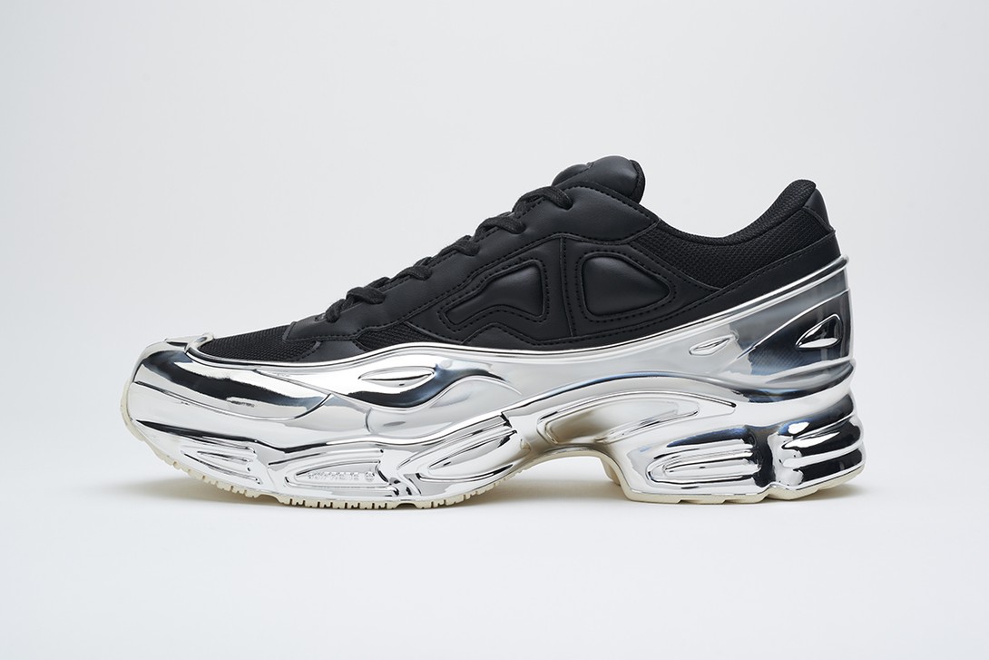 Raf simons ozweego black on sale friday