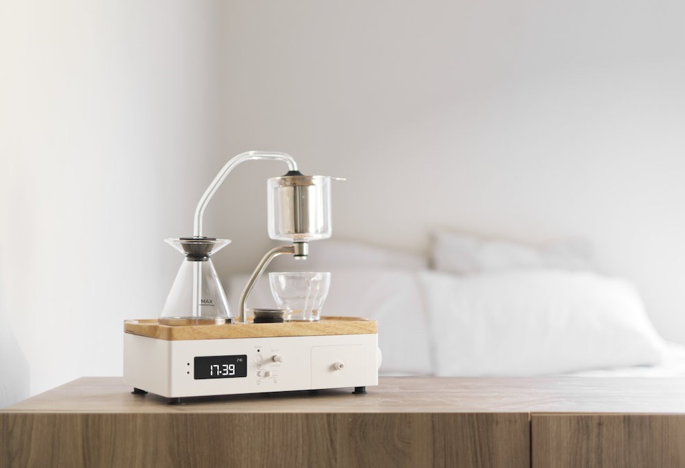 Barisieur 2.0: an alarm clock that makes us coffee or tea and wirelessly  charges the device.