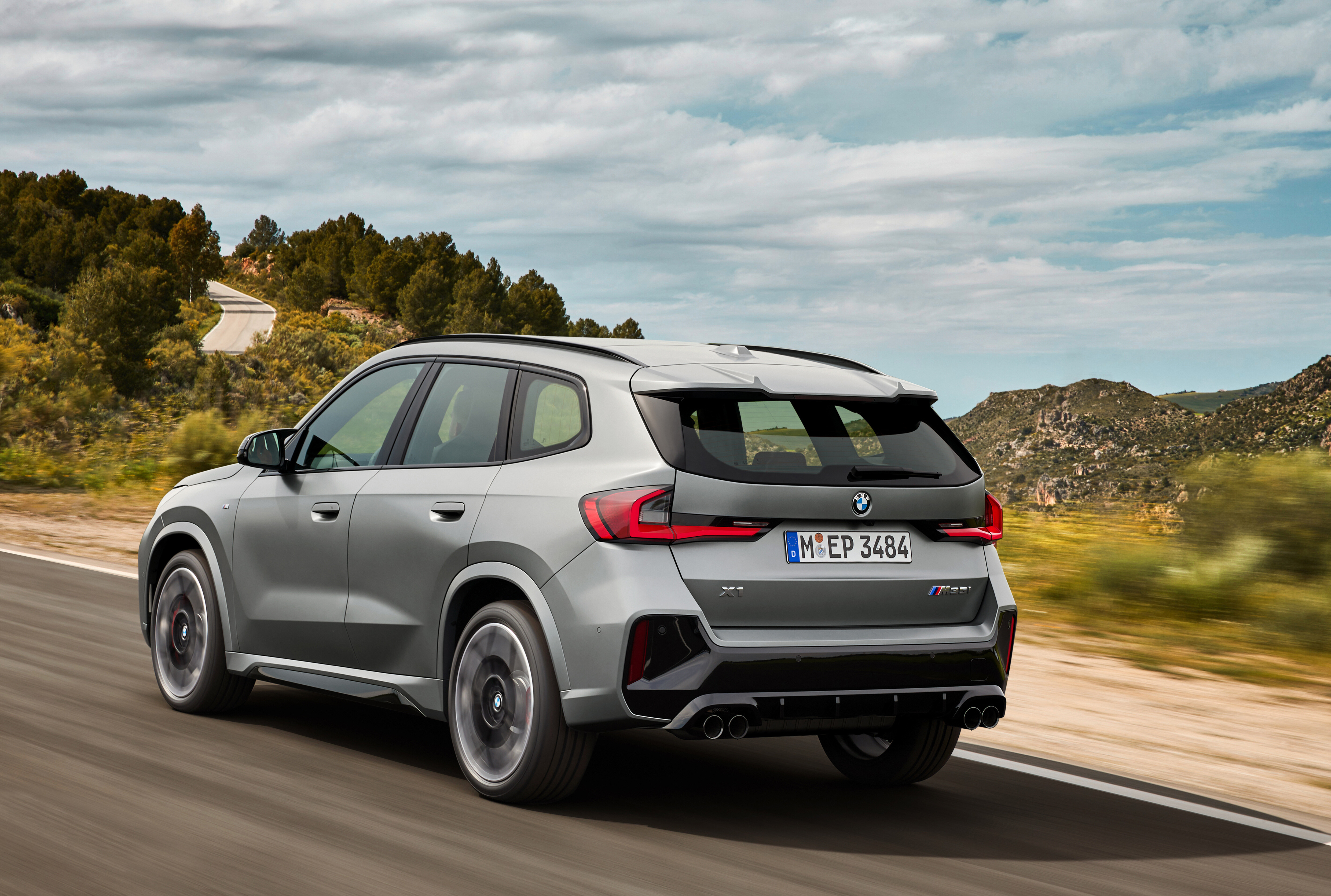 BMW ha presentato la prima X1 M35i xDrive