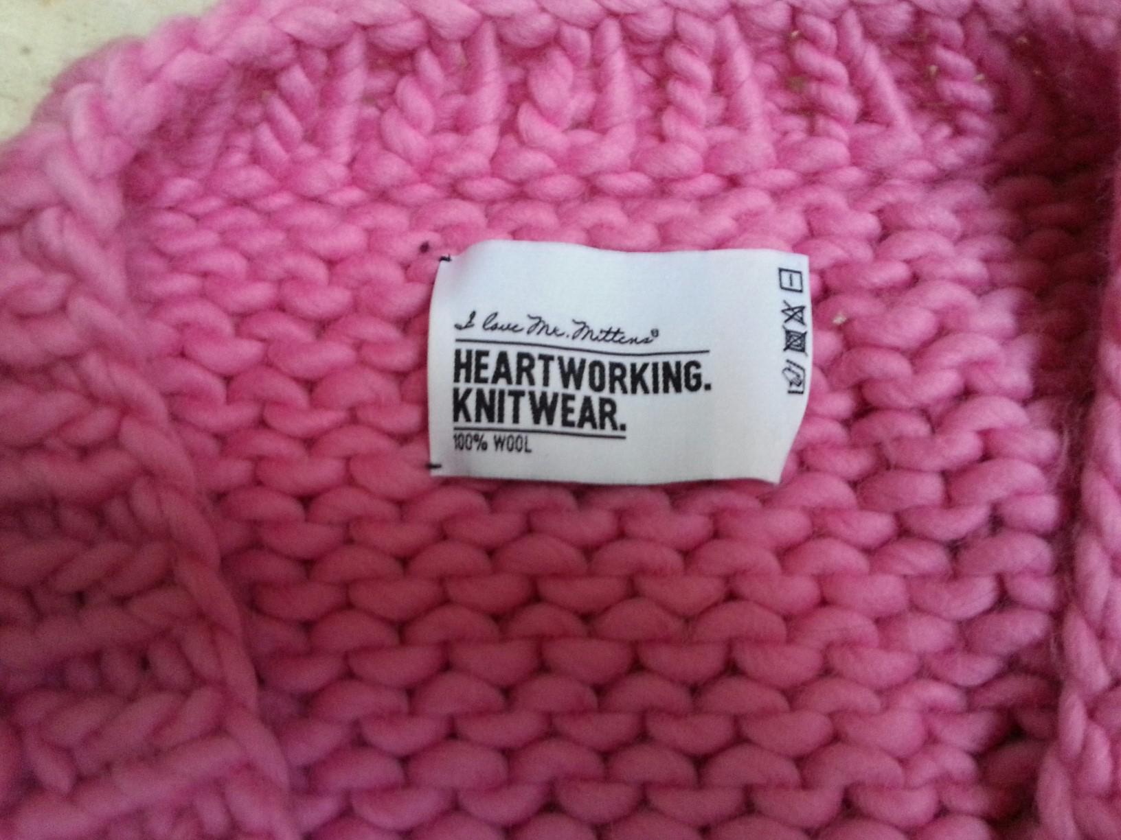 I Love Mr. Mittens: Unique knitwear for which all fashionistas