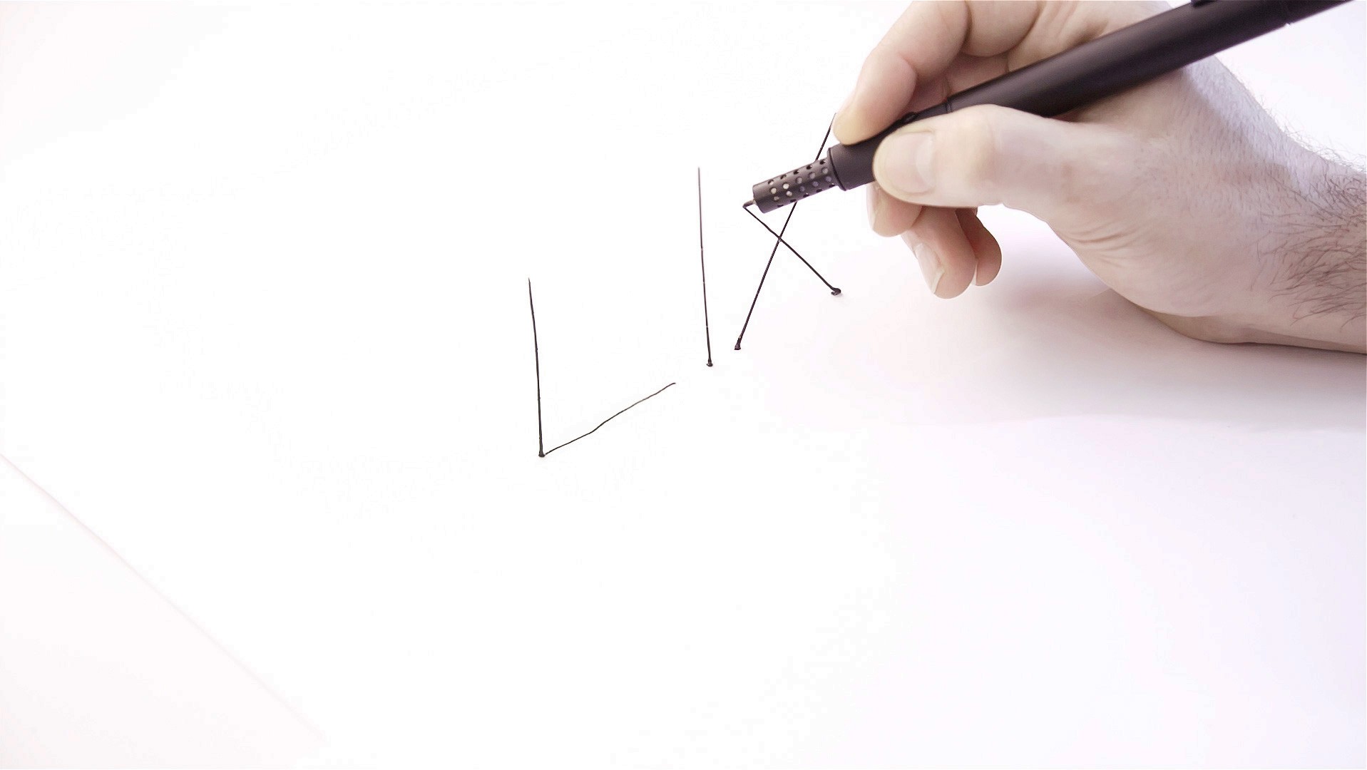 LIX is the smallest 3D ballpoint pen with which we can draw in the air