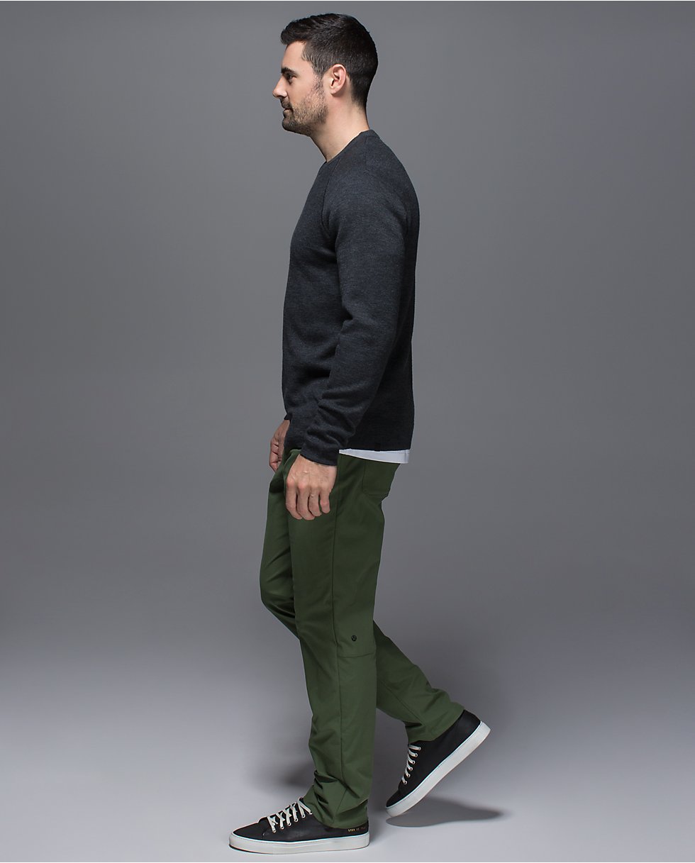 https://citymagazine.si/en/new-mens-fashion-lululemon-abc-pants-offer-more-room-in-the-crotch/lm5249s_018044_4/