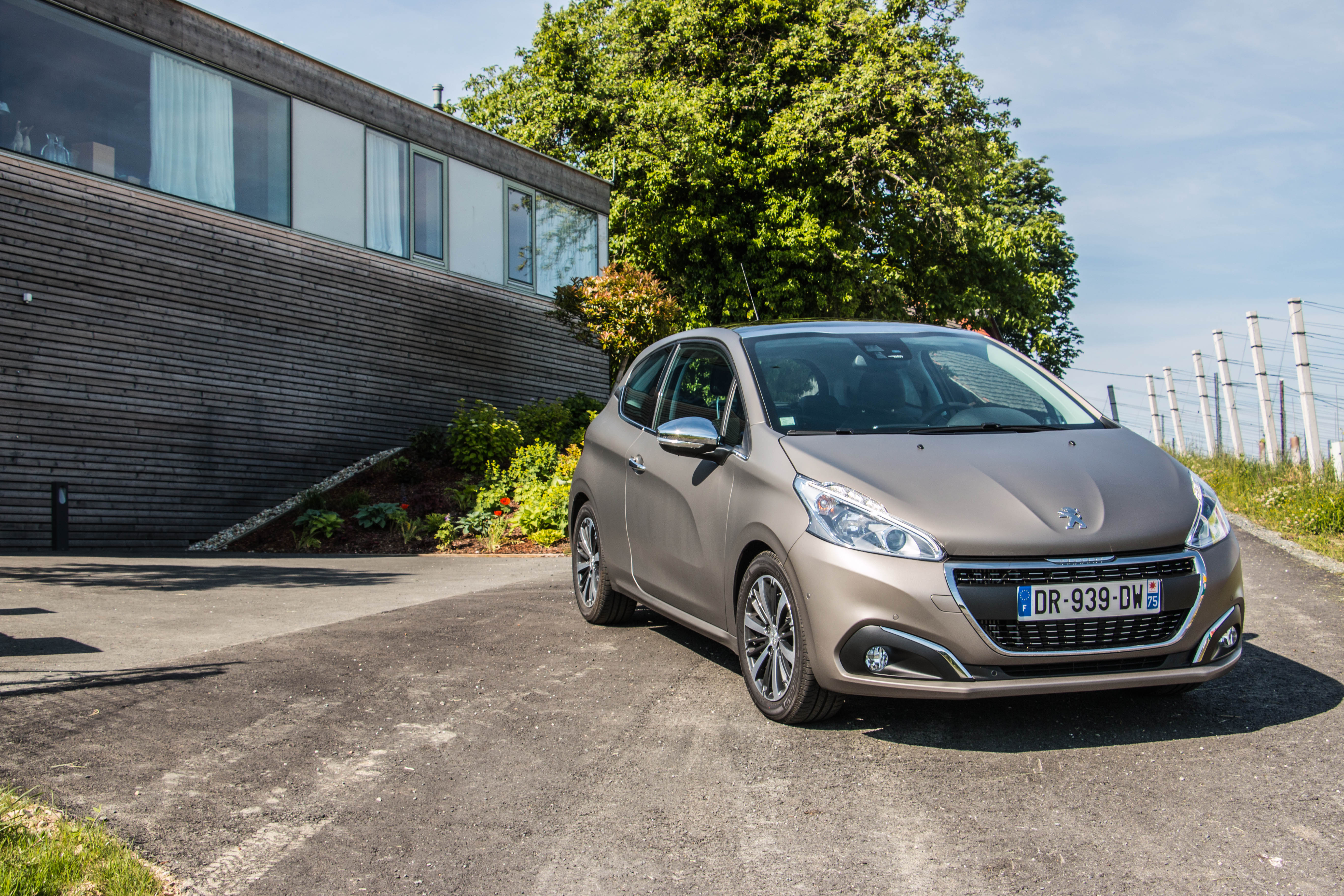 Nuevo 208 – AUTOCITY AVANT PEUGEOT