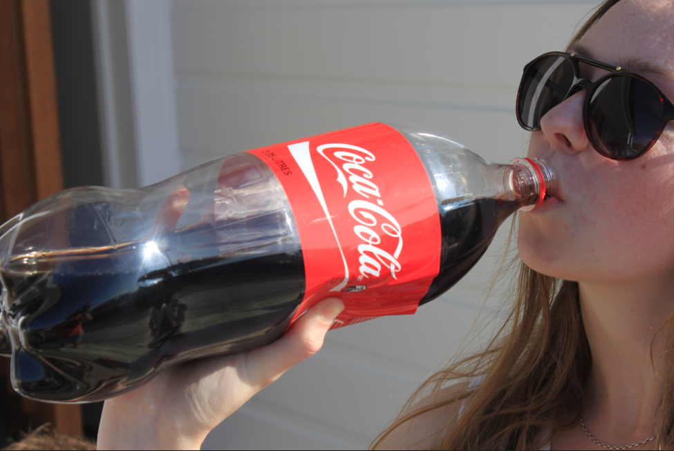 New Israeli Gadget Allows Coca-Cola Lovers to Snap Selfie While Downing  Bubbly Drink 