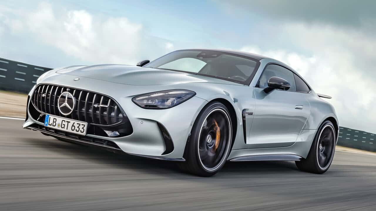 Mercedes-AMG GT Coupé 2024 : Est-ce la plus belle Mercedes & une sérieuse  rivale de la Porsche 911 ?