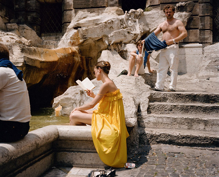 甘い生活」の意味を明らかにするイタリアの 80 年代の写真 |シティマガジン