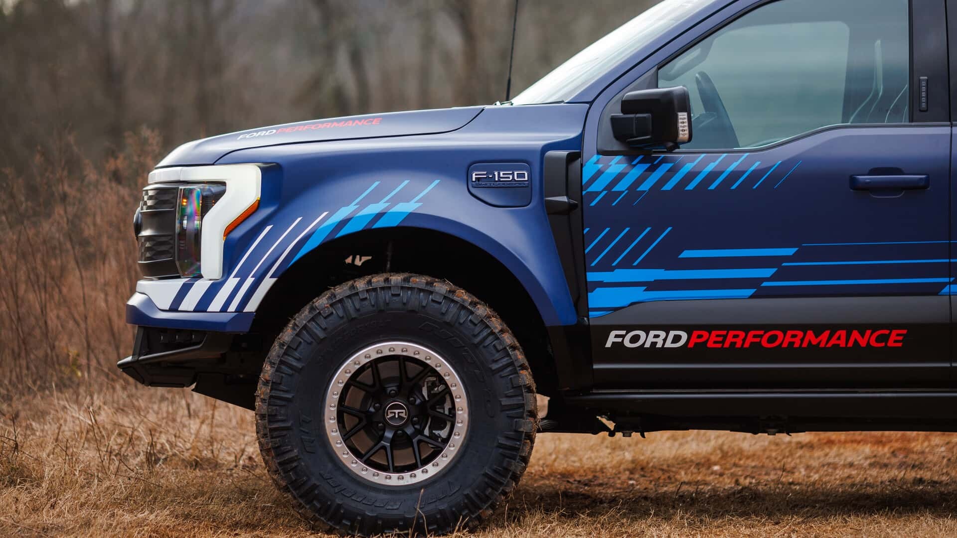 Electric Ford F-150 Lightning Switchgear: Raptor と Volt の出会い