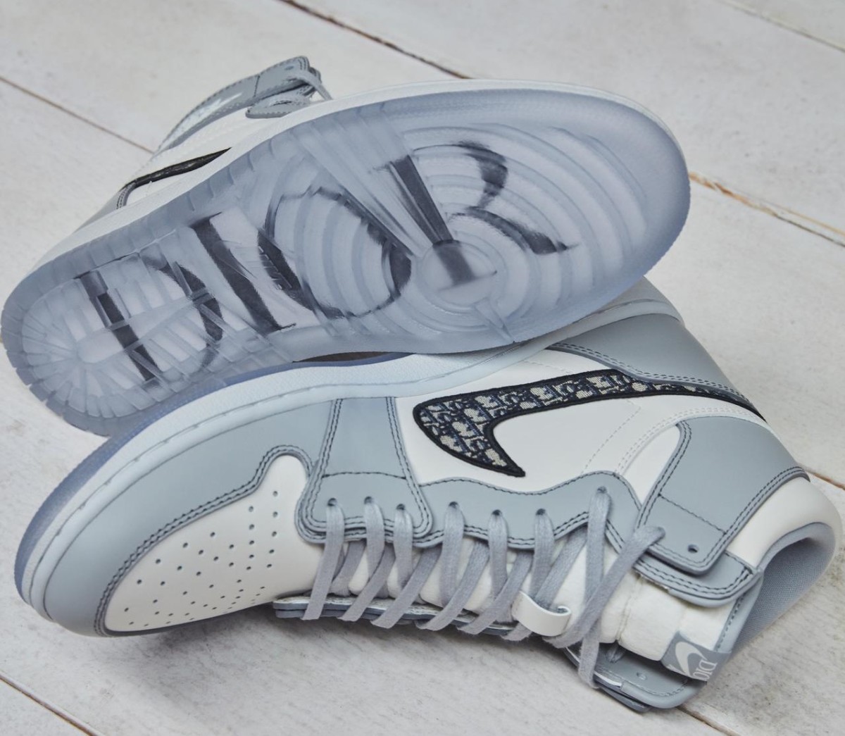 Dior x 'air hotsell jordan 1 high price