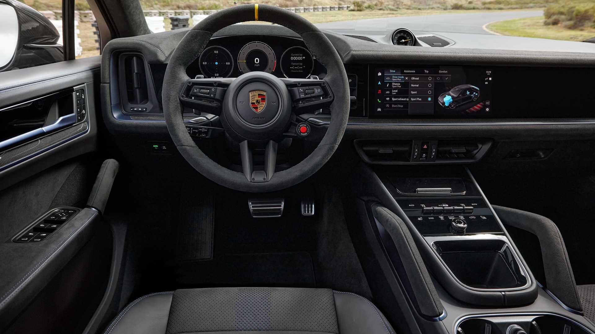 Novo Porsche Panamera tem quase 700 cv, interior de Cayenne e chega ao  Brasil em 2024