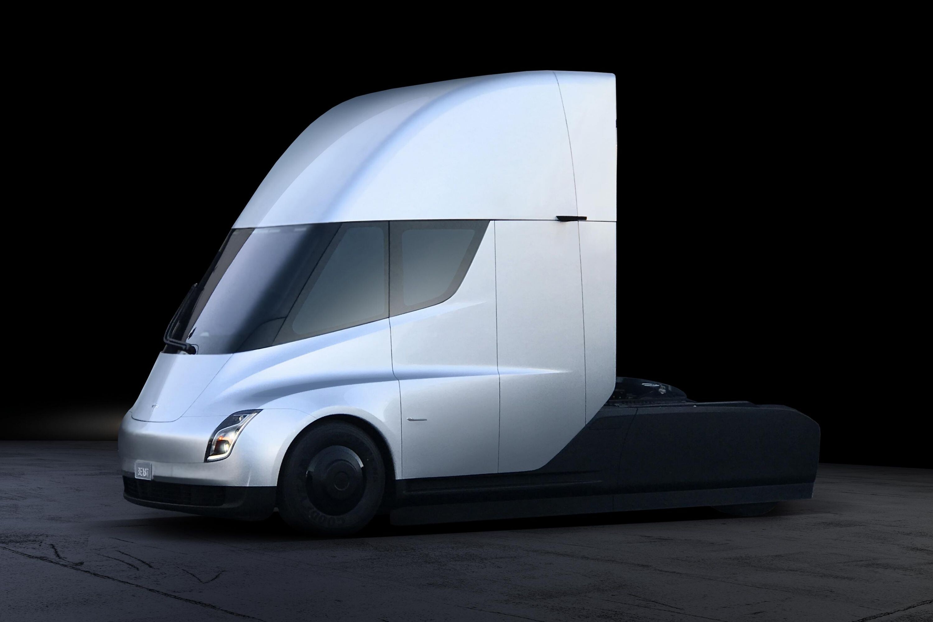 Caminhão Tesla Semi chega em dezembro (e já teve problema)