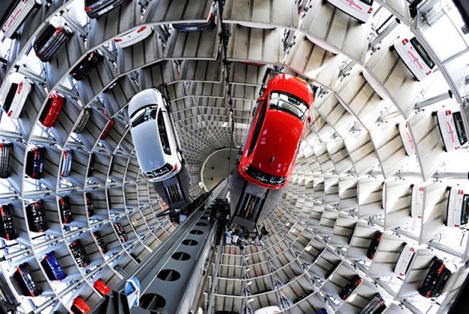 V bližini sedeža avtomobilskega giganta Volkswagen v nemškem mestu Wolfsburg, je korporacija zgradilo pravo malo mesto, posvečeno avtomobilom pod okriljem Volkswagna.