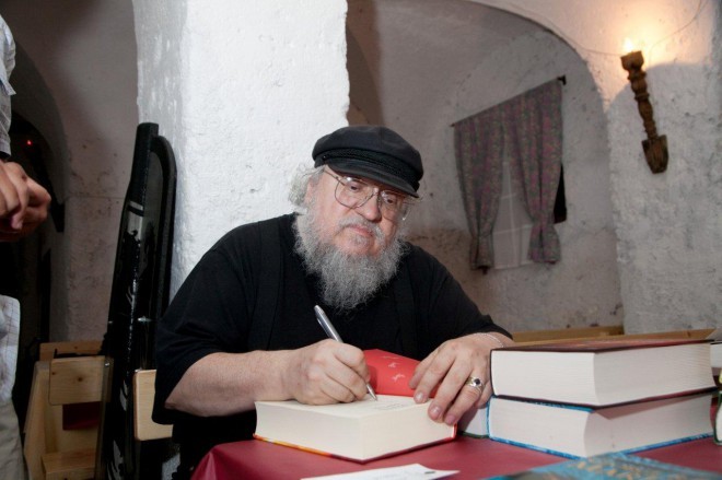 Grad je leta 2011 obiskal tudi George R.R. Martin, avtor Igre prestolov. Mu bo rekord prinesel tudi televizijsko vlogo?