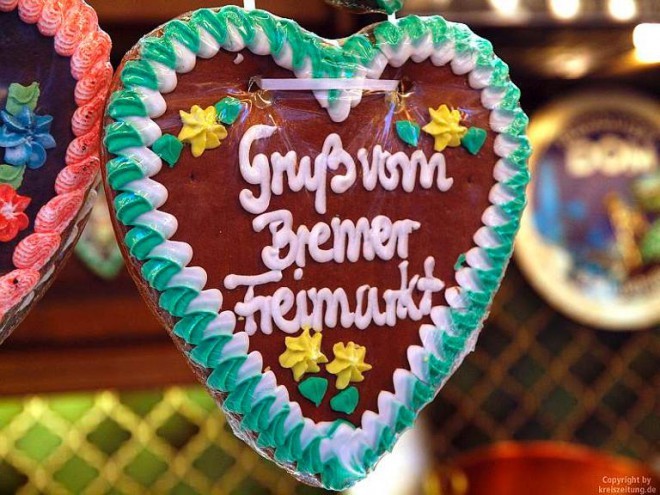 Obiščite Bremer Freimarkt, enega najstarejših nemških sejmov, ki poteka že vse od leta 1035 (!) in je tudi največji sejem v severni Nemčiji. Vsako leto ga obišče več kot 4 milijone obiskovalcev. Letos bo potekal od 16. oktobra do 1. novembra 2015.