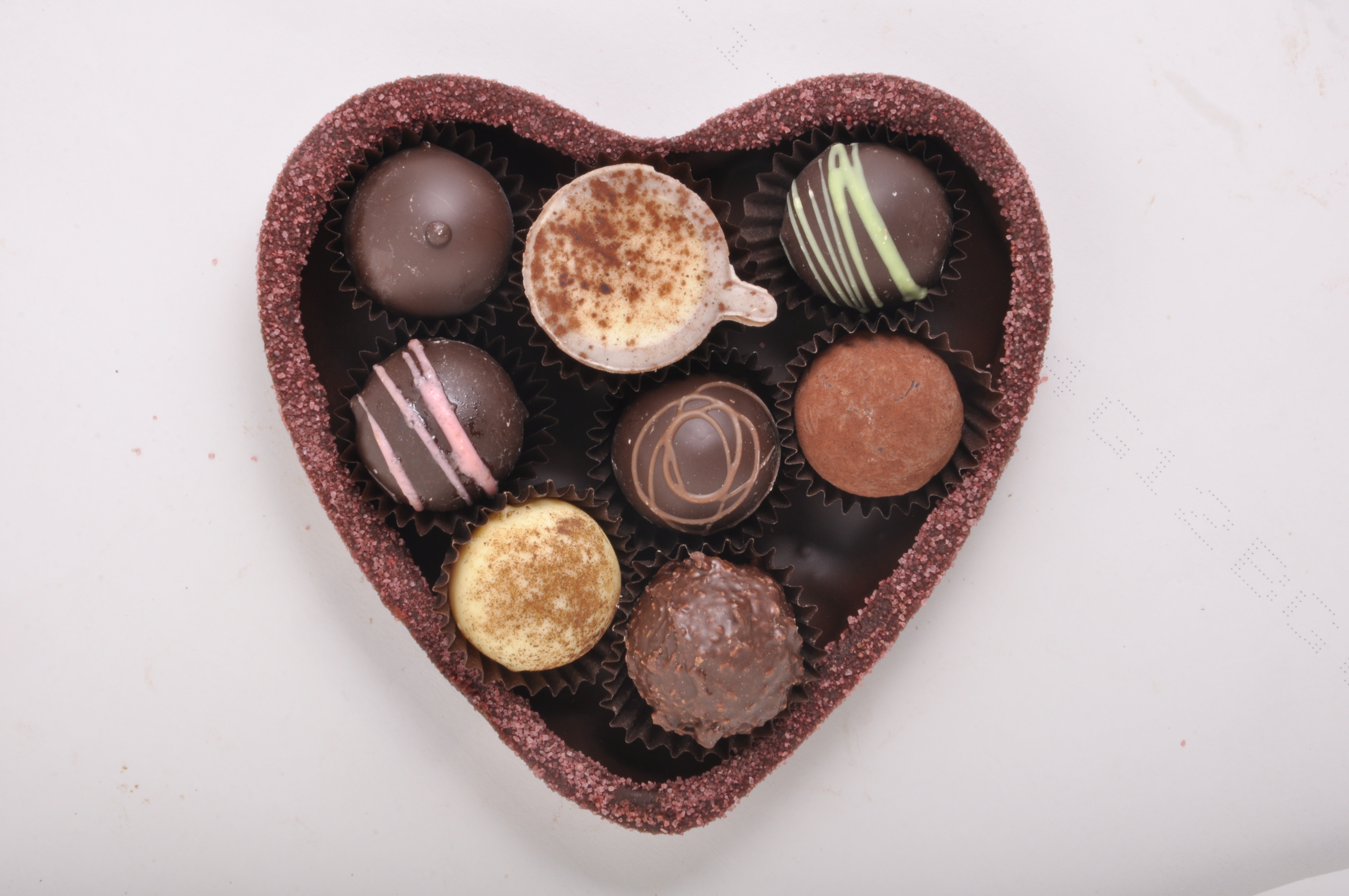 Cuore con praline, Cukrček.