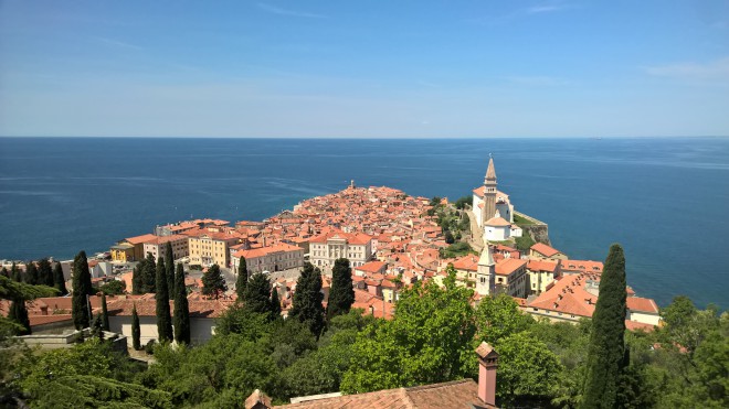 Če bi se države res premešale med seboj glede na število prebivalcev, bi imela Slovenija neoviran dostop do odprtega morja. Pa sicer, bi bila na boljšem ali slabšem?
