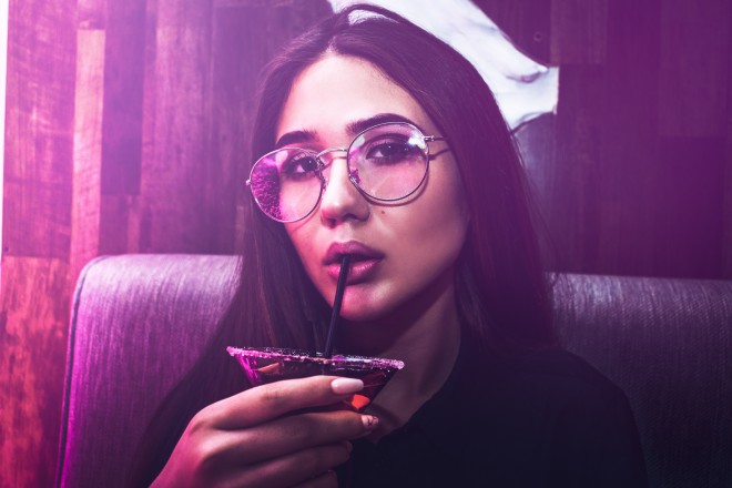 Alkohol morda ima resnično pozitivne učinke na vaš govor, a kot raziskovalci opozarjajo, le v zmernih količinah.
