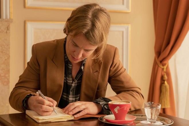 Musician Tom Odell also contributed his verse. 
