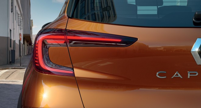 Novi Renault Captur (2019) - več kot le facelift - gre za popolnoma novo generacijo prodajne uspešnice.