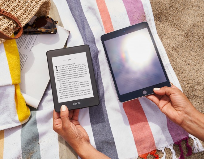 Kindle Paperwhite contro iPad