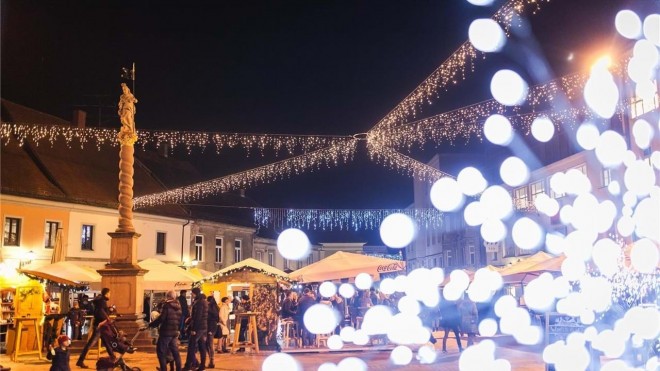 Zimska pravljica na Grajskem trgu (Foto: Dejan Bulut)