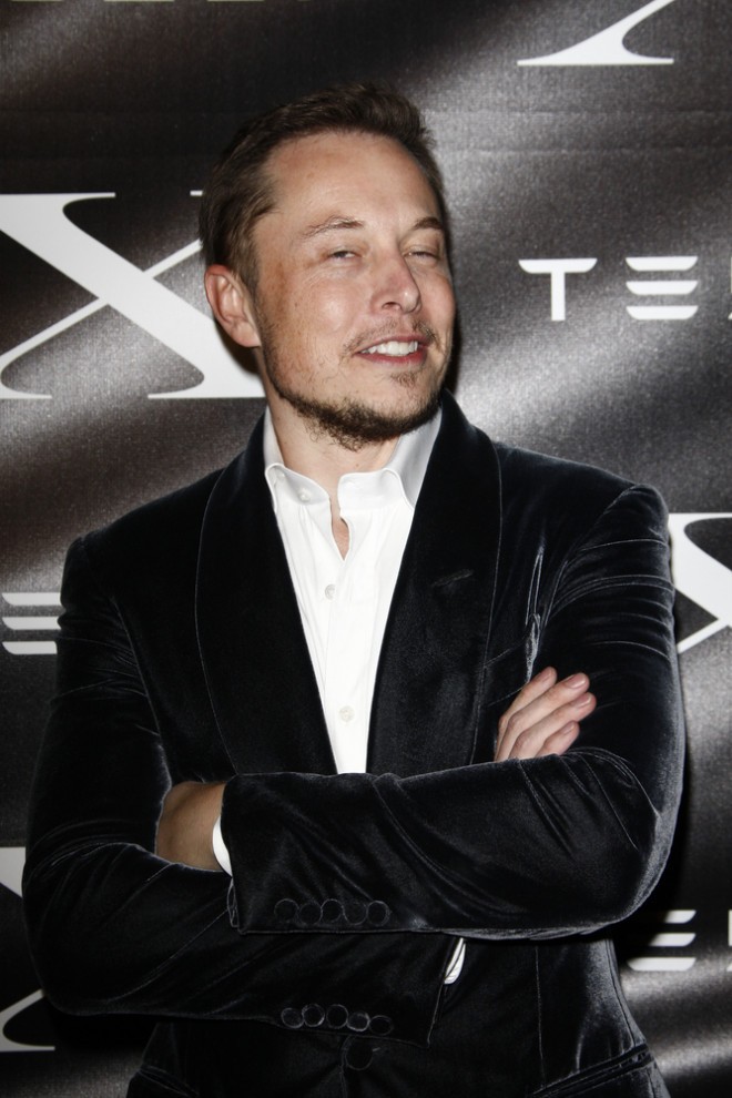 El visionario Elon Musk necesita al menos de 6 a 6 horas y media de sueño.