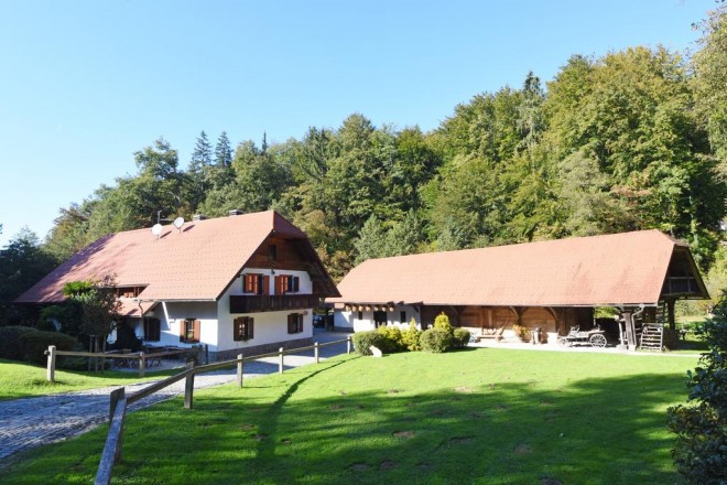 Turistická farma Šeruga (Foto: Booking.com)