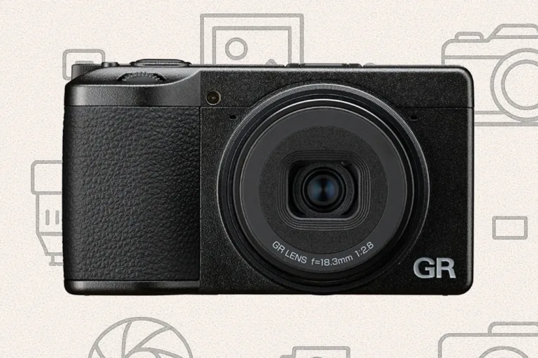 Ricoh GR IV