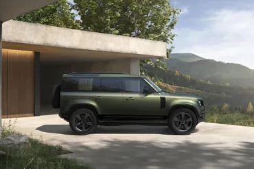 Novi Land Rover Defender 2025