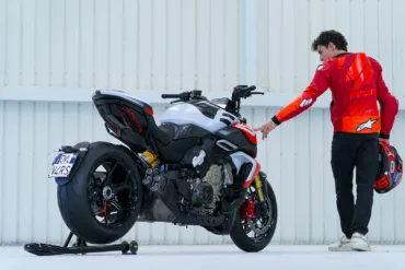 Ducati Diavel V4 RS