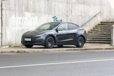 Tesla Model Y Standard